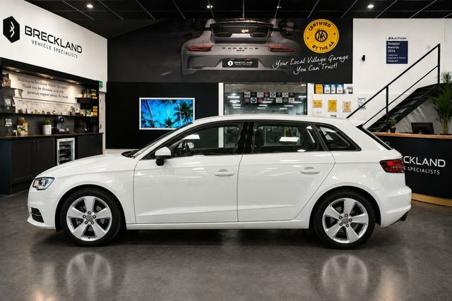 Audi A3 1.2 Tfsi Sport Sportback Euro 5 White #5