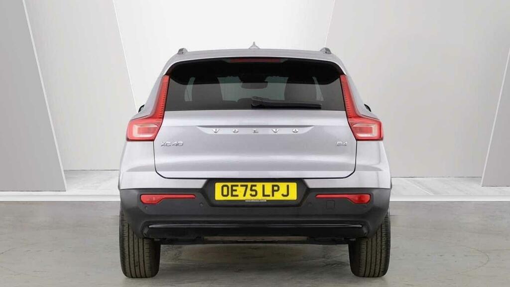Volvo XC40 Plus B4 Mild Hybrid Dark OE75LPJ Silver #4