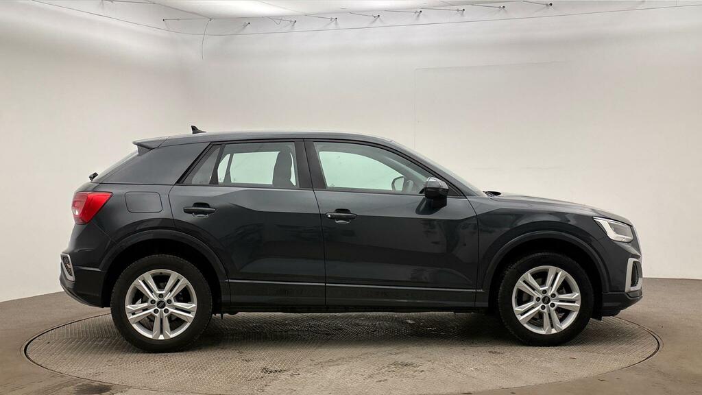 Audi Q2 Sport 35 Tfsi 150 Ps S Tronic Grey #4