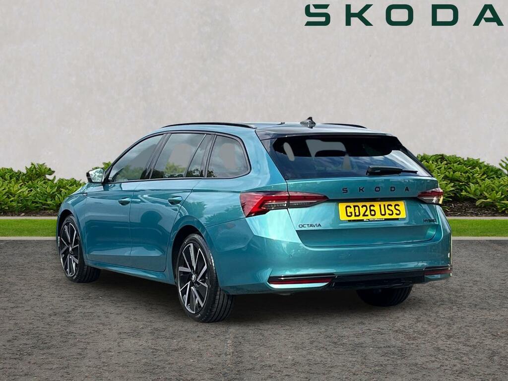 Skoda Octavia 1.5 Tsi 150 E-tec Sportline Dsg Green #2
