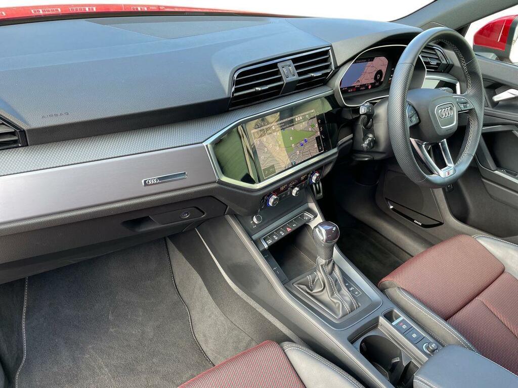 Audi Q3 S Line 35 Tfsi 150 Ps S Tronic Red #2