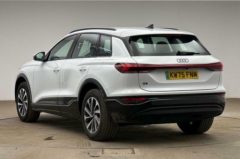 Audi Q6 E-Tron Suv Sport 18500 Kw KW75FNM White #2
