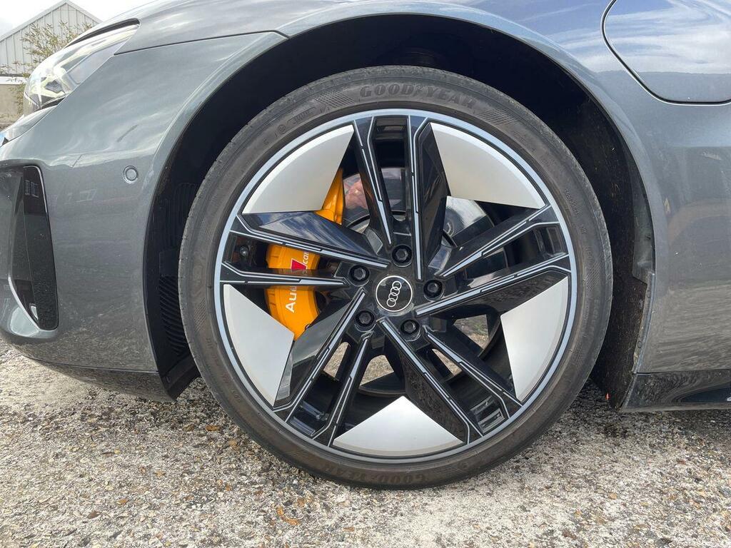 Audi Rs E-Tron Gt 93.4Kwh Carbon Vorsprung Saloon Black #5