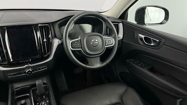 Volvo XC60 2.0 B5 Mhev Momentum Suv Hybrid Eu Black #4