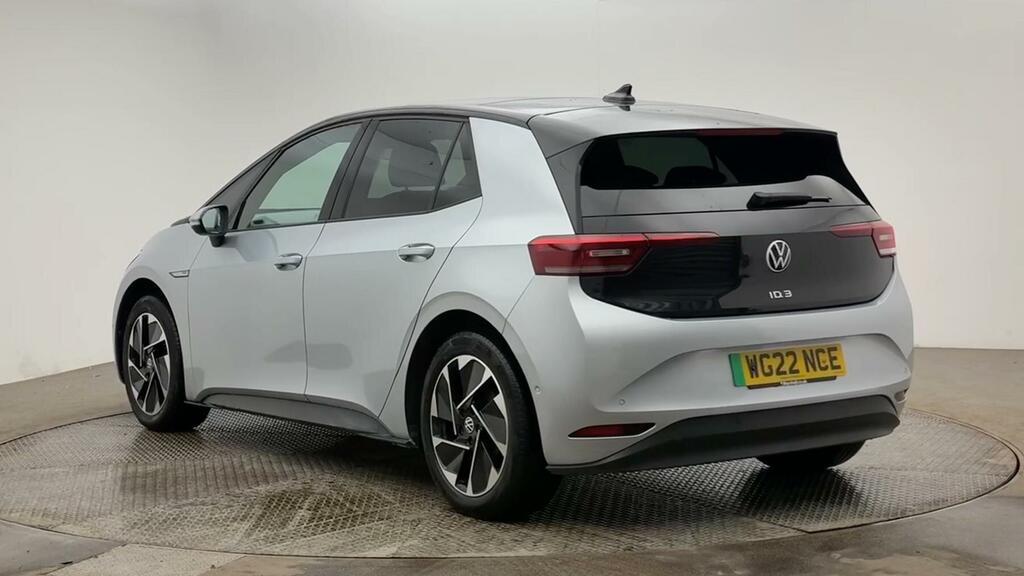 Volkswagen ID.3 Pro Performance 58Kwh Family Hatchback Electri Silver #3