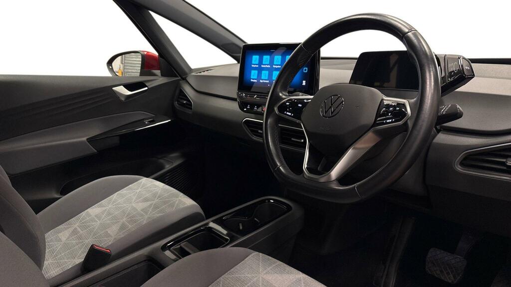 Volkswagen ID.3 Pro 58Kwh Life Hatchback 145 Ps Red #6