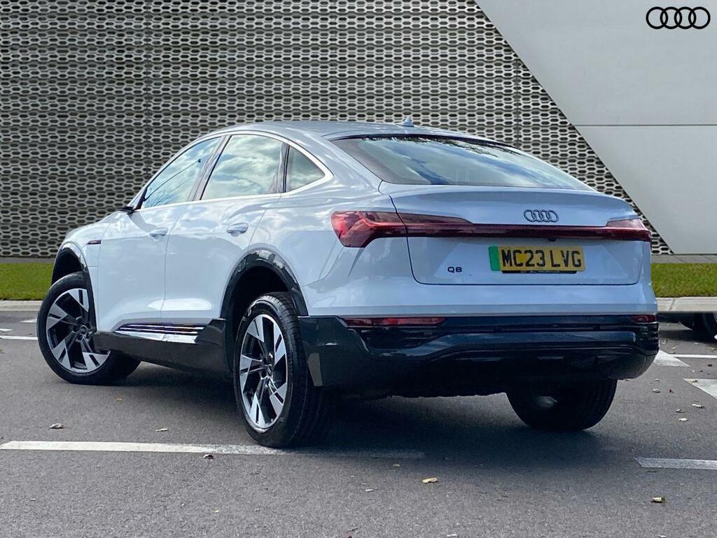 Audi Q8 e tron Sportback Sport 55 E-tron Quattro 30000 Kw White #2