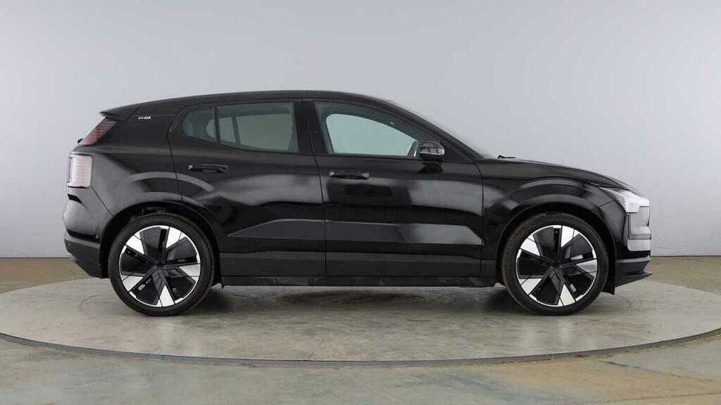 Volvo EX30 Twin Performance 69Kwh Ultra Suv Black #2