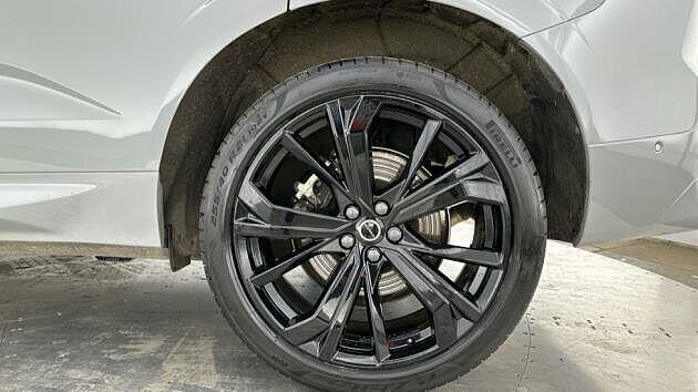 Volvo XC60 2.0 B5 Mhev Plus Black Edition Suv Hybr Grey #4