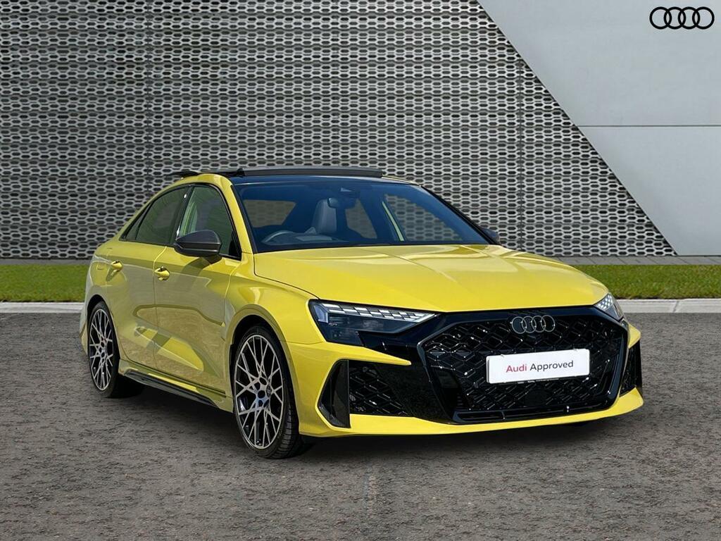 Audi RS3 3 Saloon Carbon Vorsprung 400 Ps S Tronic Yellow