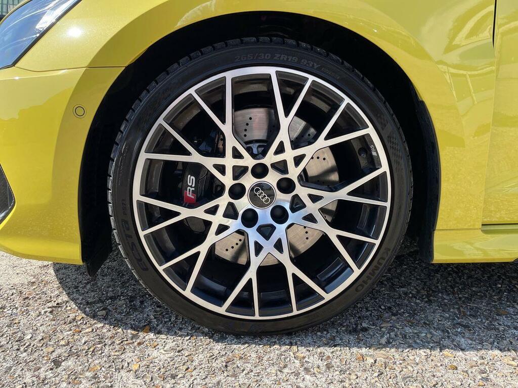 Audi RS3 3 Saloon Carbon Vorsprung 400 Ps S Tronic Yellow #5
