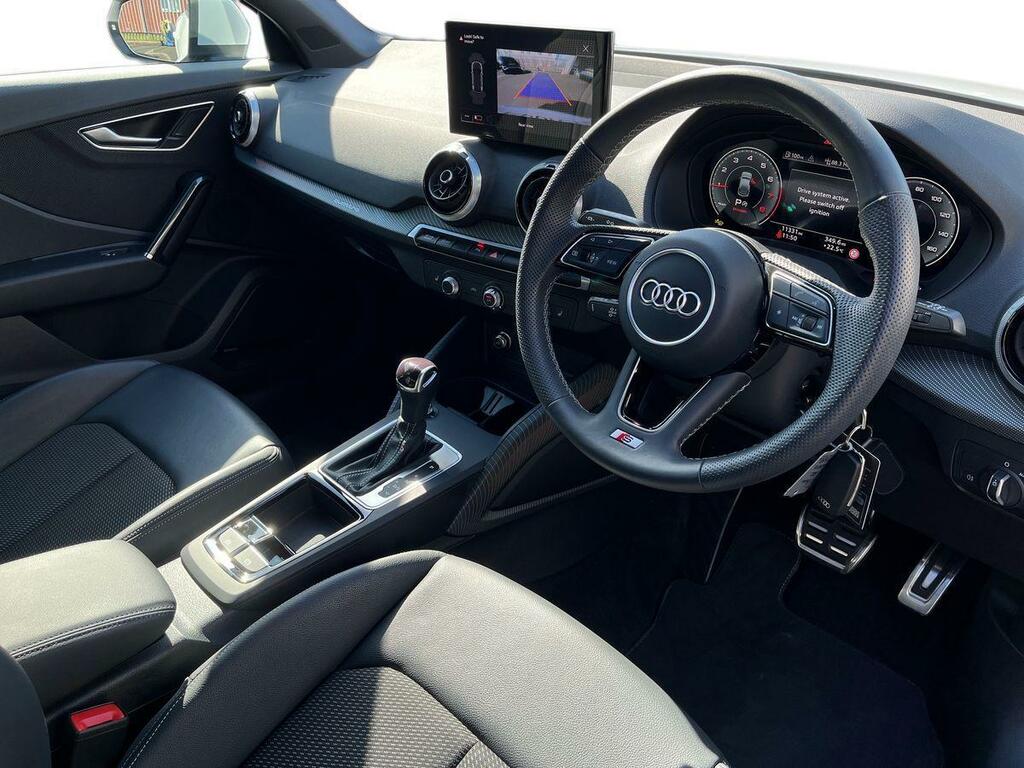 Audi Q2 35 Tfsi Black Edition S Tronic 2024 Black #12