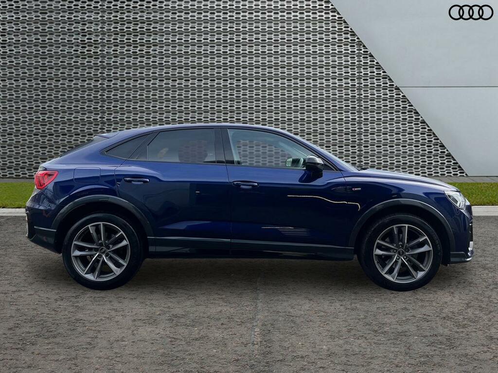 Audi Q3 1.5 Tfsi Cod 35 Black Edition Sportback S Tronic E Blue #5