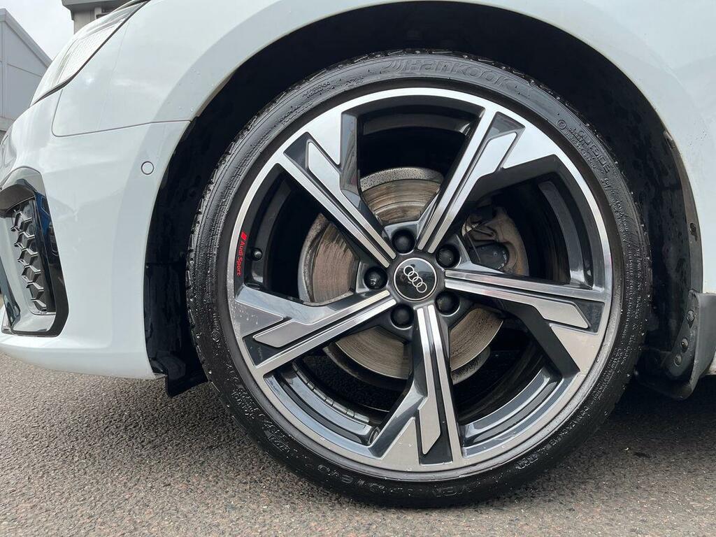 Audi A4 2.0 Tdi 35 Black Edition S Tronic Euro 6 Ss White #5