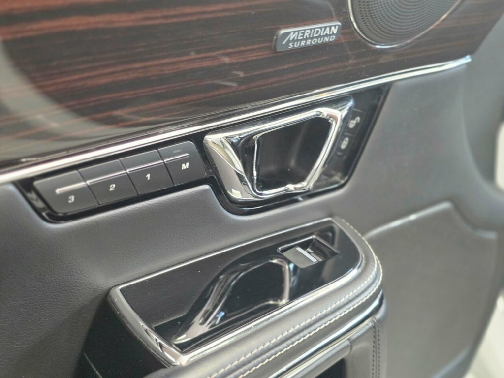 Jaguar XJ Xjl Premium Luxury V6 D Black #37