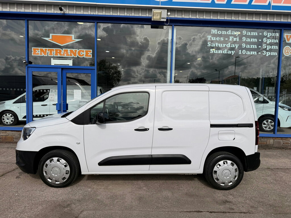 Vauxhall Combo 1.5 Turbo D 2300 Pro Panel Van L White #3