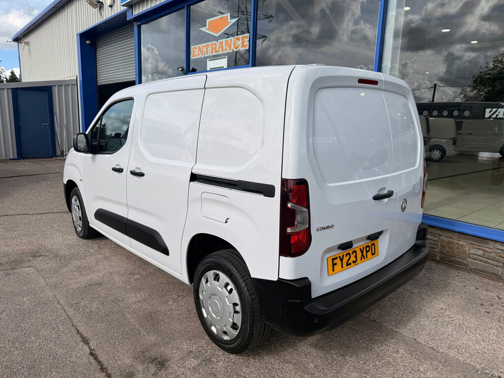 Vauxhall Combo 1.5 Turbo D 2300 Pro Panel Van L White #4