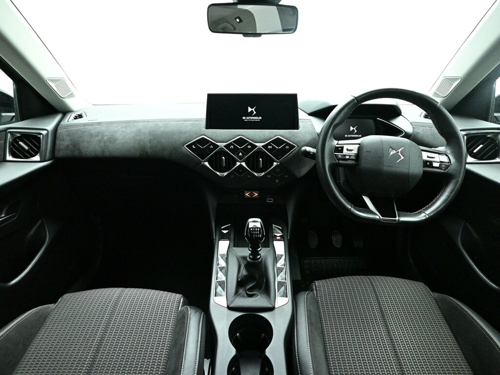 DS DS 3 1.2 Puretech Performance Line Suv Manua BT23XTD Grey #2