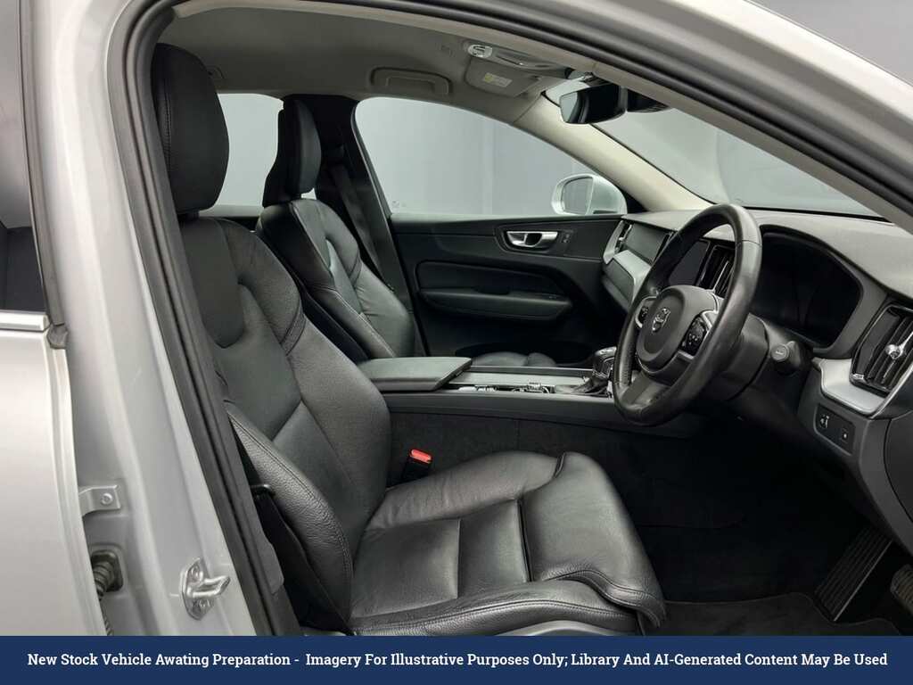Volvo XC60 2.0 D4 Momentum Suv Euro 6 Ss Silver #3