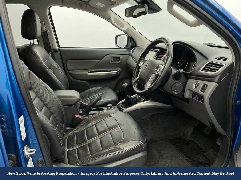 Mitsubishi L200 2.4 Di-d Dc Barbarian Pickup Double Cab Blue #3