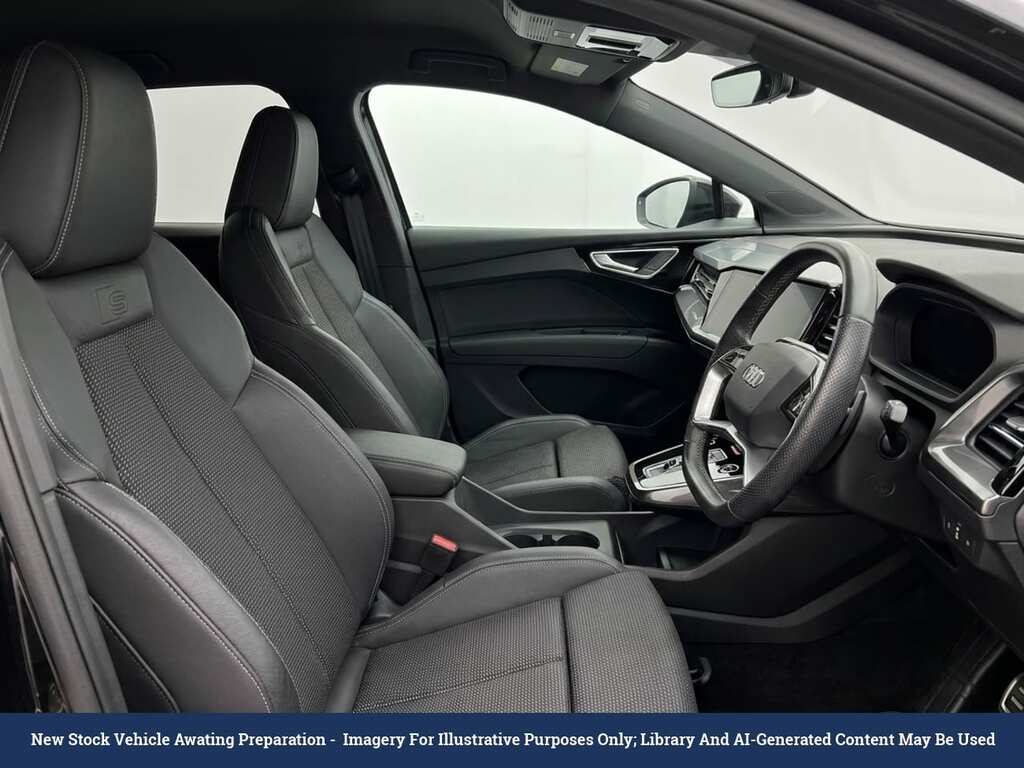 Audi Q4 E Tron 35 S Line Suv 55Kwh 170 Ps Black #3