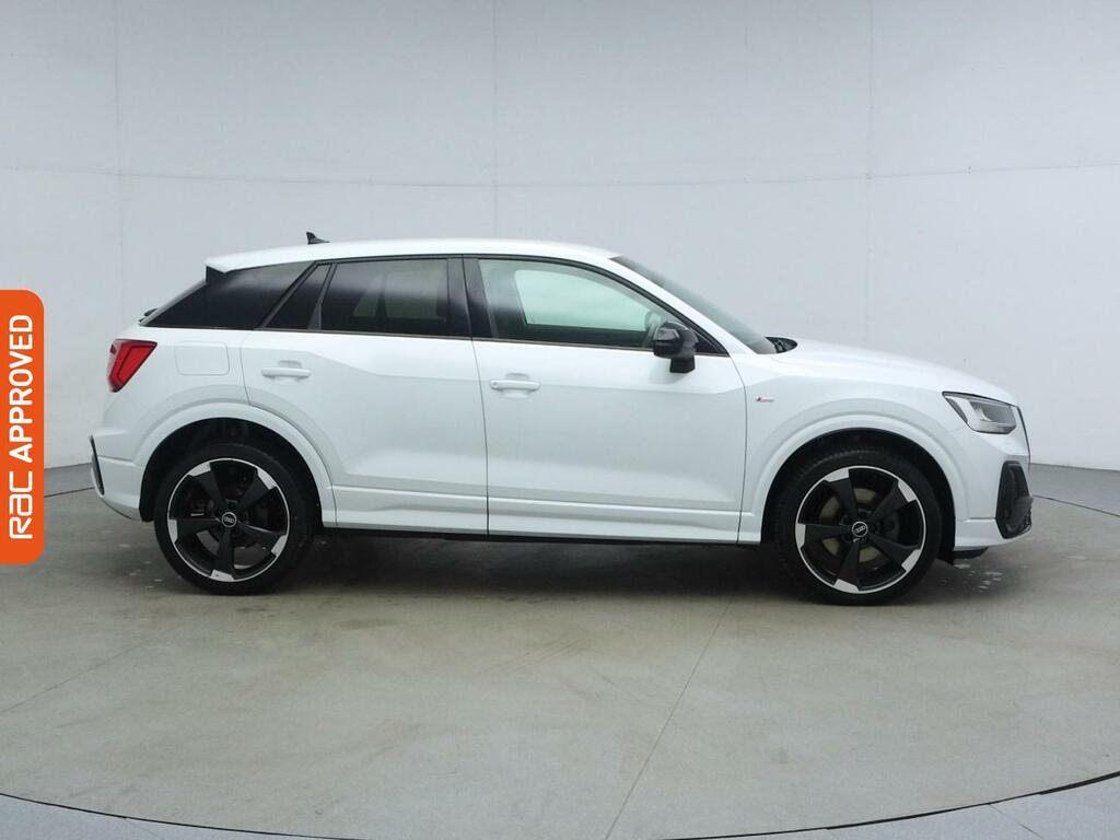 Audi Q2 1.5 Tfsi Cod 35 Black Edition Suv Manua CY21KMJ White #5