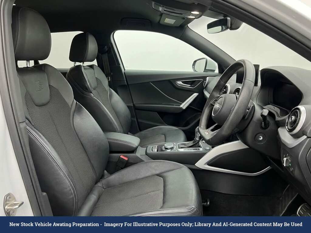 Audi Q2 1.5 Tfsi Cod 35 Black Edition Suv Manua White #3
