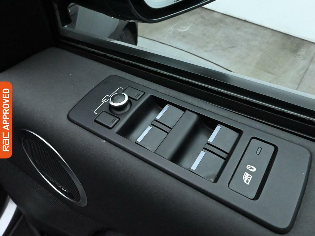 Land Rover Discovery Discovery Landmark Sd6 Black #31