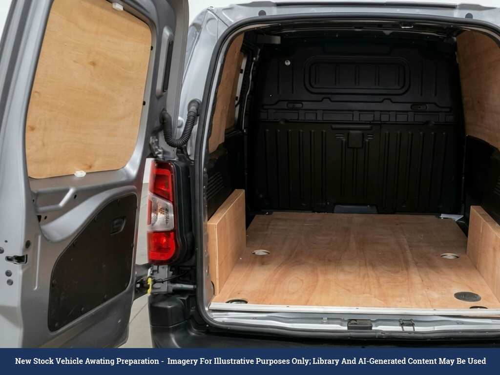 Vauxhall Combo 1.5 Turbo D 2000 Dynamic Panel Van Manu Grey #3