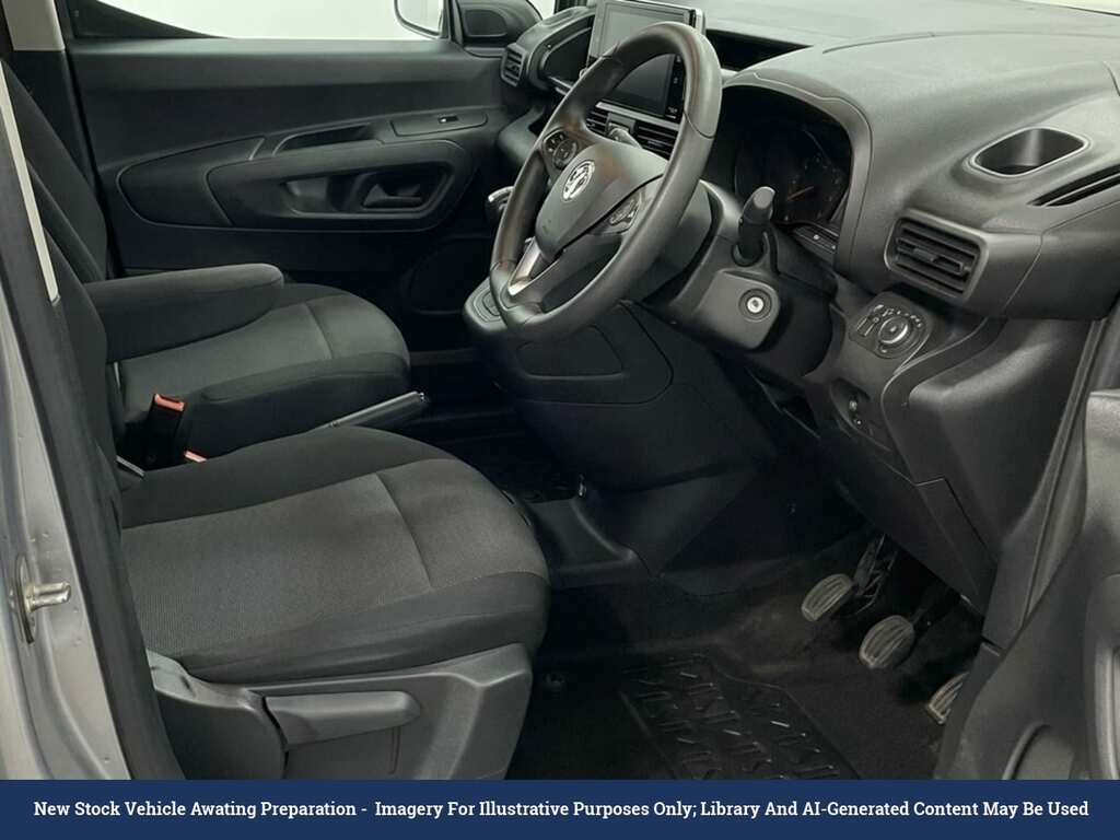 Vauxhall Combo 1.5 Turbo D 2000 Dynamic Panel Van Manu Grey