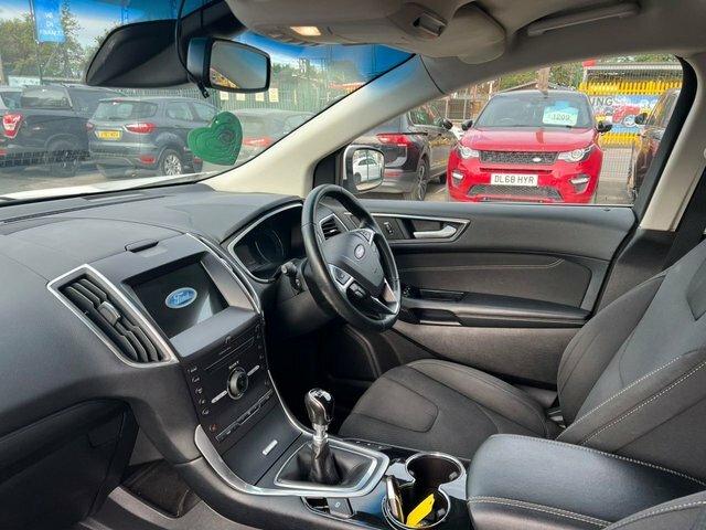Ford Edge Tdci Titanium Suv White #6