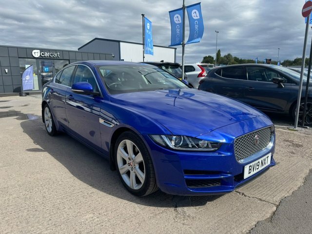 Jaguar XE 2.0D Portfolio Saloon Euro 6 Ss Blue