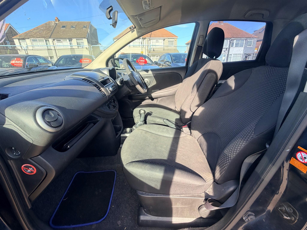 Nissan Note 1.4 16V Se Hatchback Red #17