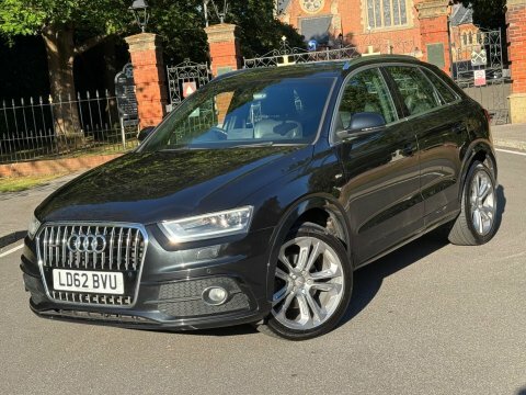 Audi Q3 2.0 Tdi Quattro S Line 5-Door Grey #1