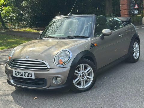 Mini Convertible 1.6 One Steptronic Silver
