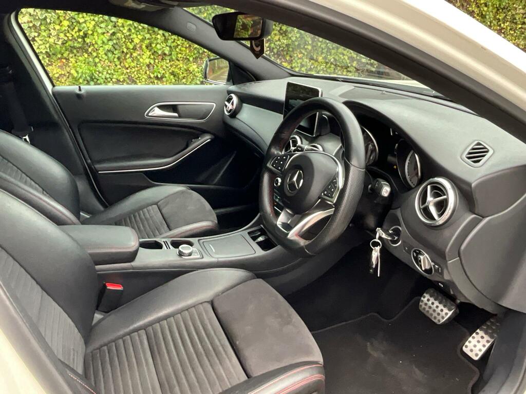 Mercedes-Benz GLA Class 2.1 Gla 200 D Amg Line 134 Bhp Grey #31