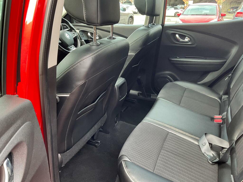 Renault Kadjar 1.5 Signature Nav Dci 110 Bhp Grey #13