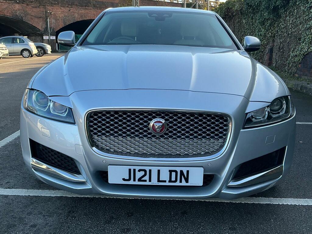 Jaguar XF 2.0D Portfolio Awd Euro 6 Ss Silver #2