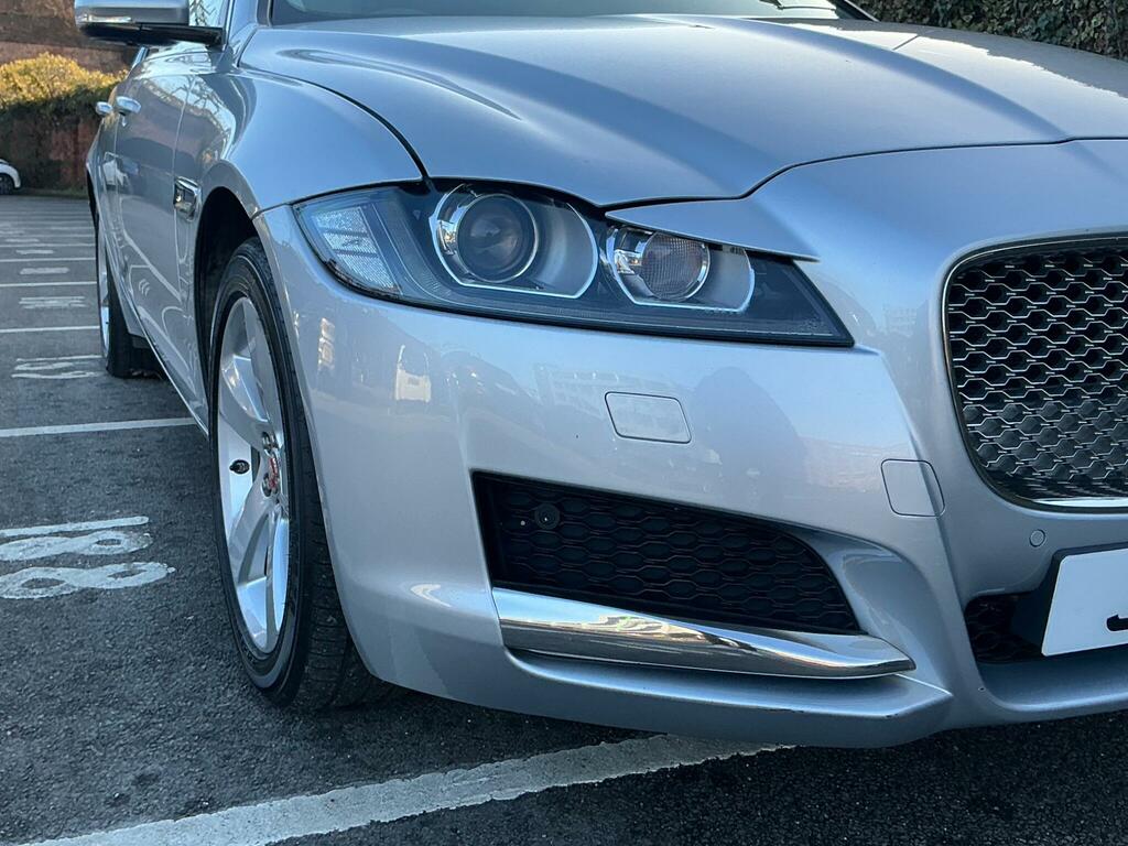 Jaguar XF 2.0D Portfolio Awd Euro 6 Ss Silver #5