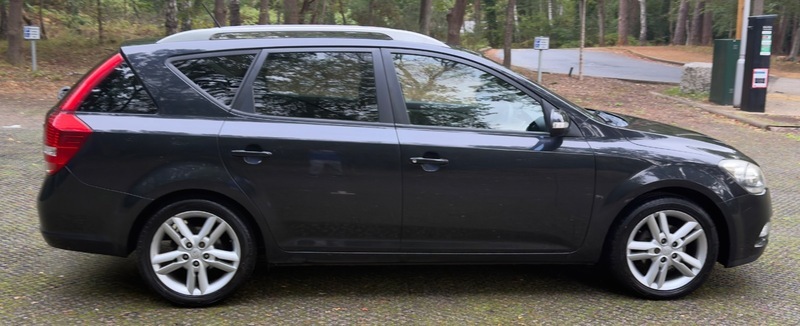 Kia Ceed 1.6 Crdi 2 Sports Wagon Euro 5 Blue #8