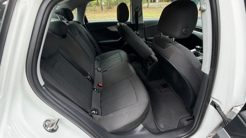 Audi A4 Tdi Ultra Se White #5