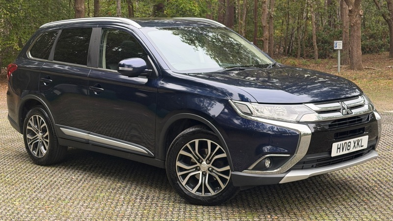 Mitsubishi Outlander 2.0H 12Kwh 4H Suv #1