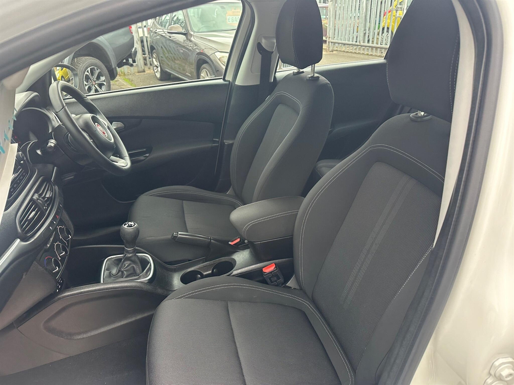 Fiat Tipo 1.4 Easy 94 Bhp Upto 64Mpg,1 Former Keeper Black #43