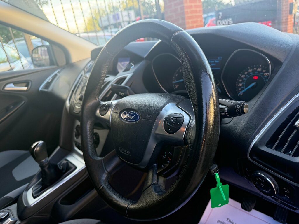 Ford Focus 1.6 Zetec Euro 5 Silver #14