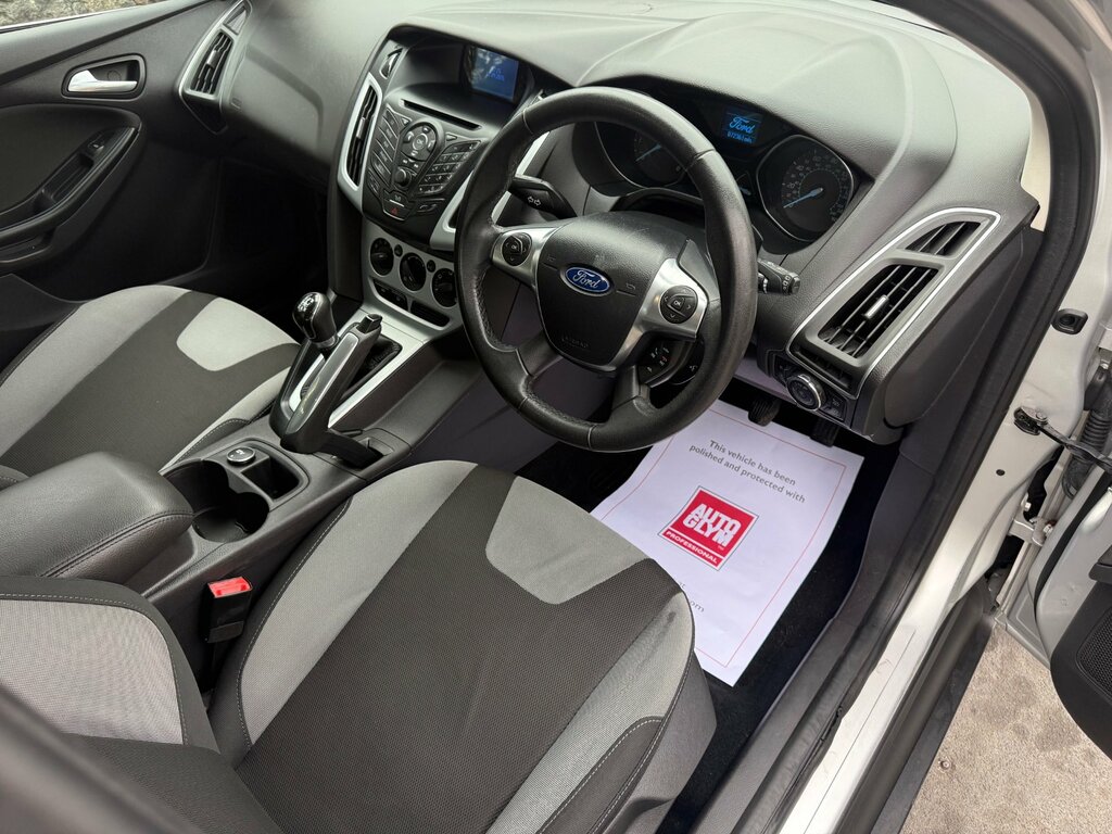 Ford Focus 1.6 Zetec Hatchback Euro 5 105 Silver #5