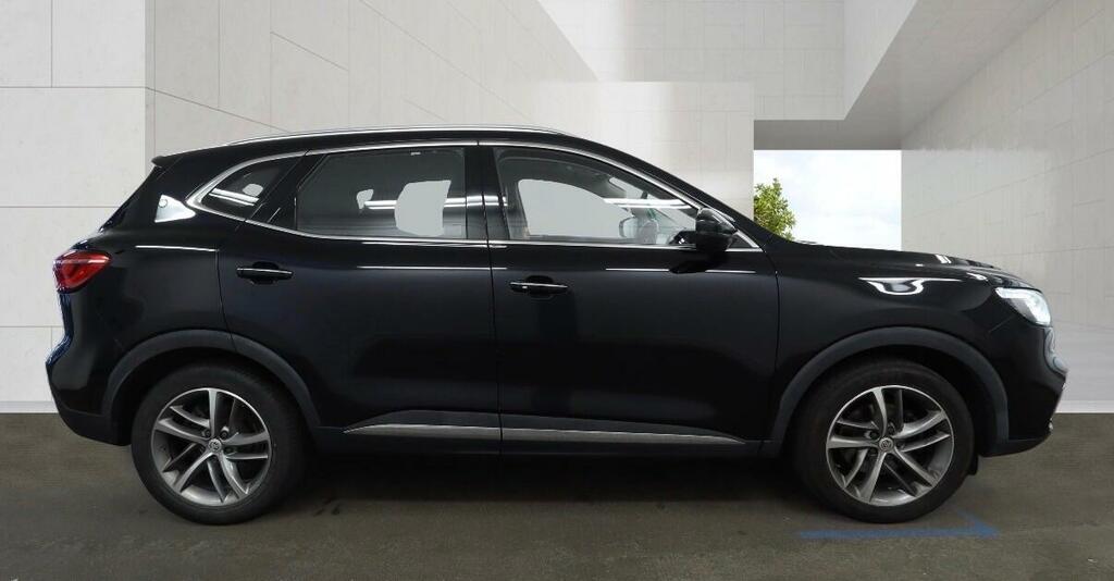 MG HS Exclusive Black #6