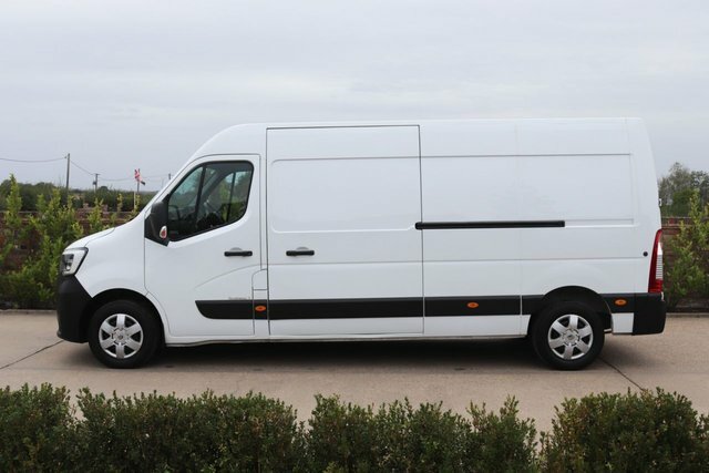 Renault Master Lm35 Energy Dci 150 Business Medium Roof Van White #7