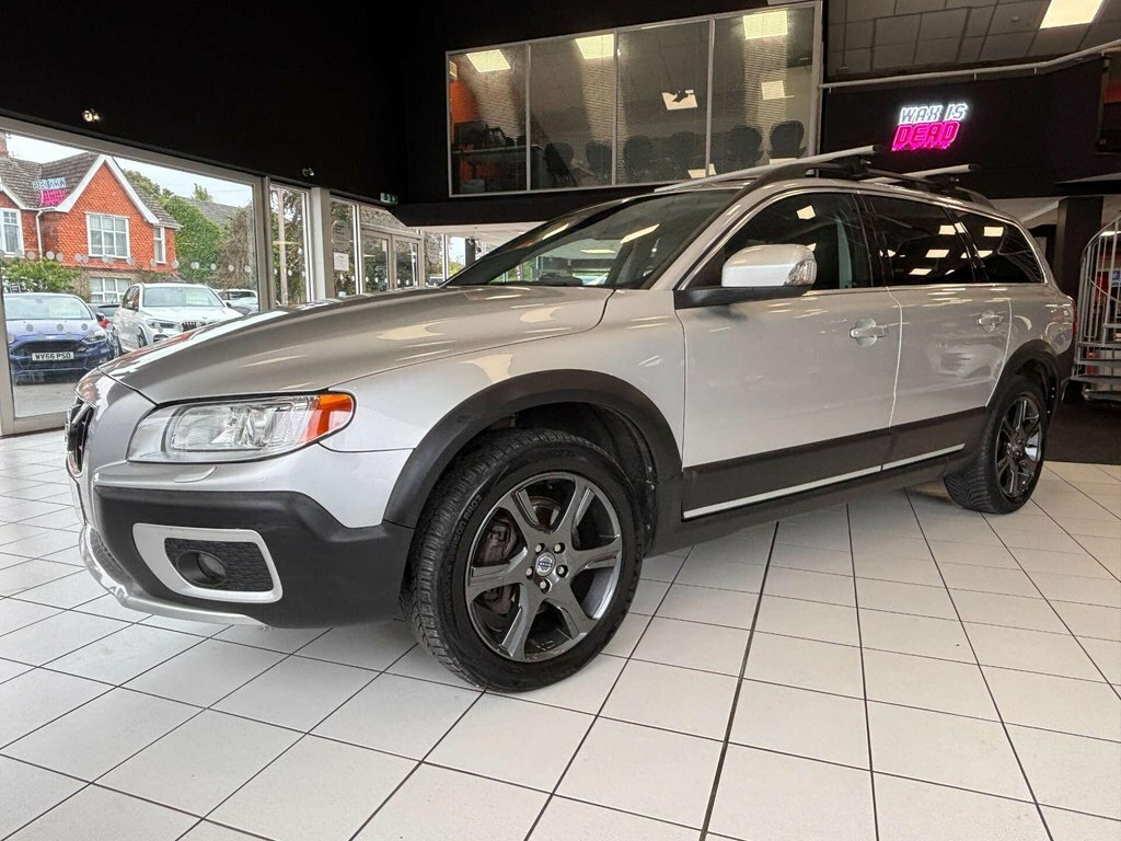 Volvo XC70 2.4L Se Lux Silver #5