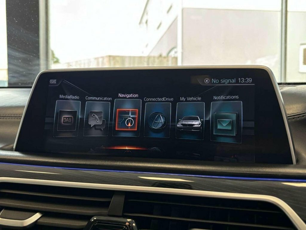 BMW 7 Series M Sport Black #26