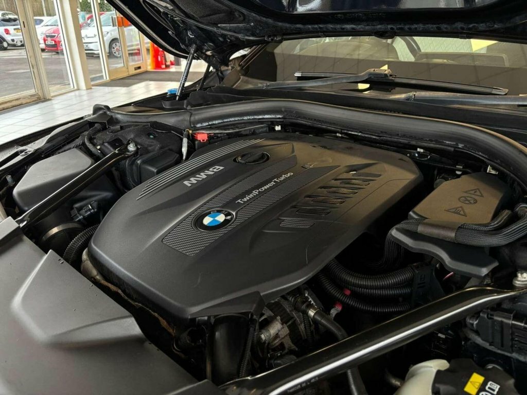 BMW 7 Series M Sport Black #63